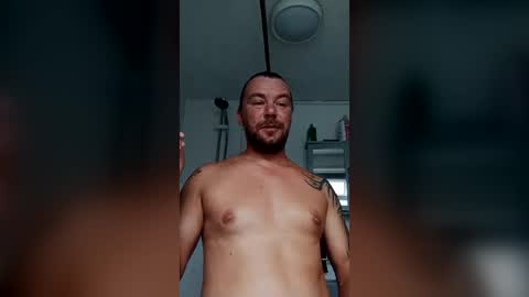 mr_i_ online show from July 25, 9:46 am