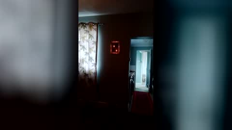 mr_i_ online show from August 12, 8:05 am