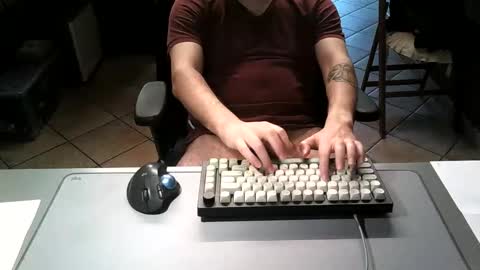 mr_kaa online show from April 18, 2:28 pm