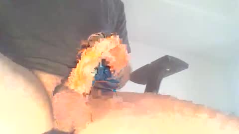 mr_loadofhotcum online show from May 11, 6:15 am