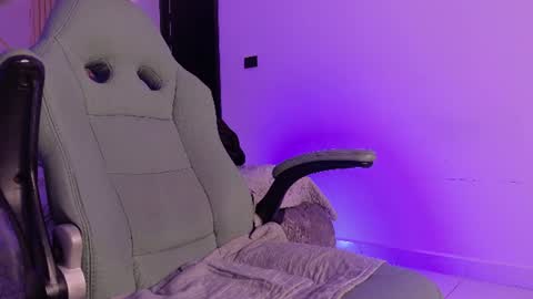 MIKEE online show from August 12, 7:33 am