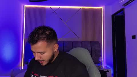 MIKEE online show from August 13, 3:09 am