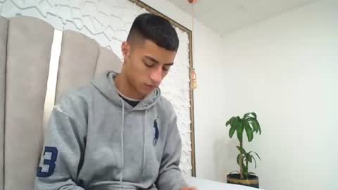 Mr Porn  online show from August 15, 1:42 am