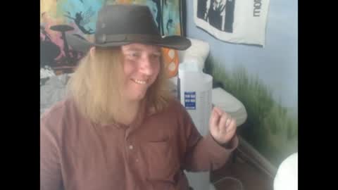 mr_strawberry online show from April 16, 5:20 pm