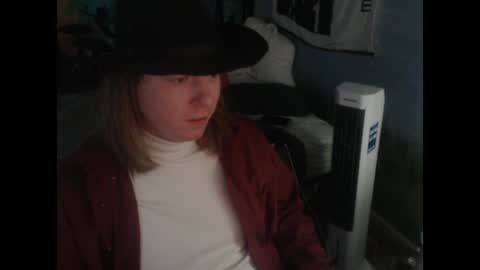 mr_strawberry online show from April 26, 7:10 pm