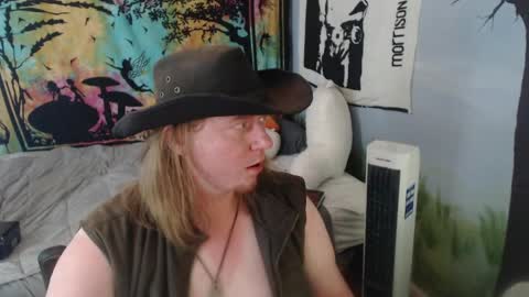 mr_strawberry online show from May 26, 11:17 pm