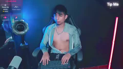 Alpha LATINO online show from August 2, 3:08 pm
