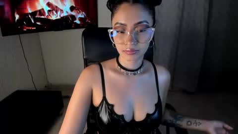 Mr.  Mrs. Smith  online show from July 18, 1:50 am