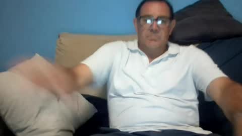 Mrcaruso online show from August 11, 3:03 pm