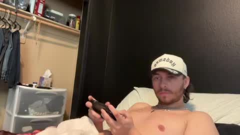 mrcloudzzz online show from August 5, 4:05 pm