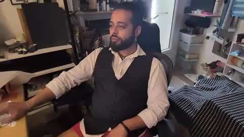 mrdelapampa online show from May 9, 1:24 pm