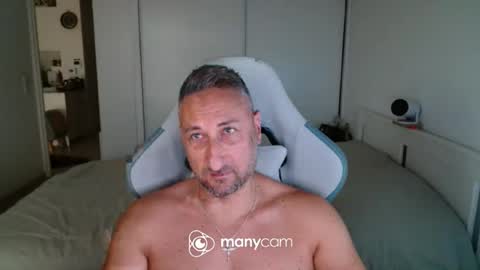 mrdr000 online show from June 25, 5:32 am