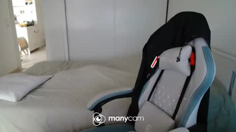 mrdr000 online show from July 26, 12:32 pm