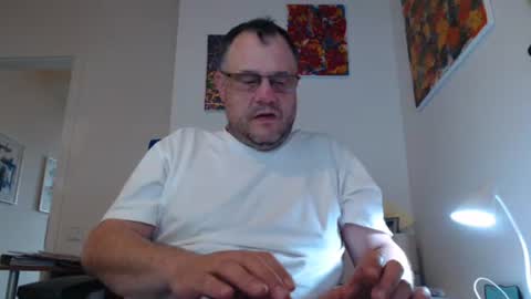 MrJohnsen1975 online show from August 7, 5:35 pm