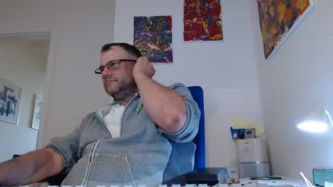 MrJohnsen1975 online show from August 11, 5:37 pm