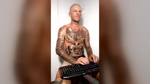 Rem M online show from August 8, 6:13 am