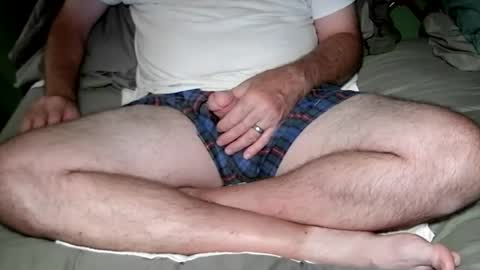 mrericsmith  email hidnnn online show from August 4, 1:13 am