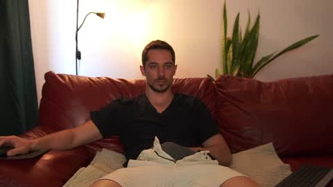 juan luis online show from May 1, 2:43 pm