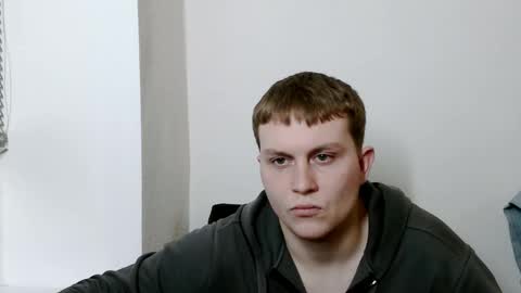 Max online show from February 21, 7:01 pm
