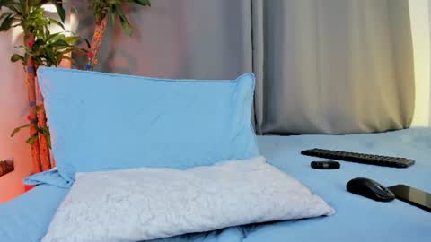 Bastian online show from August 14, 1:31 am