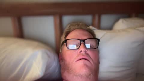 mrjohnny6464 online show from May 20, 7:53 am