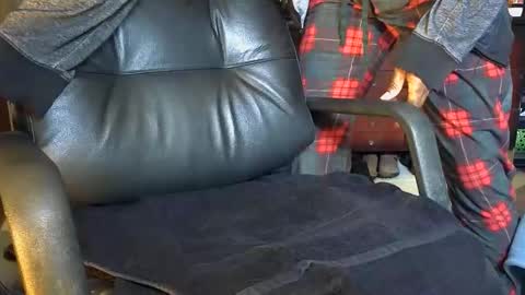 mrjskiss247 online show from April 5, 10:02 pm