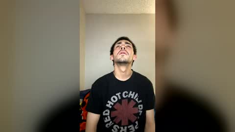 mrmoisty420 online show from June 26, 8:06 am
