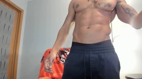 mromg007 online show from February 25, 7:56 pm