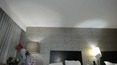 mromg007 online show from April 11, 3:56 pm
