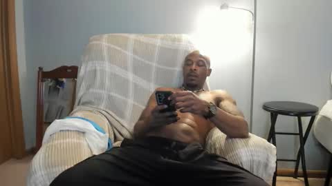 mromg007 online show from April 22, 9:51 pm