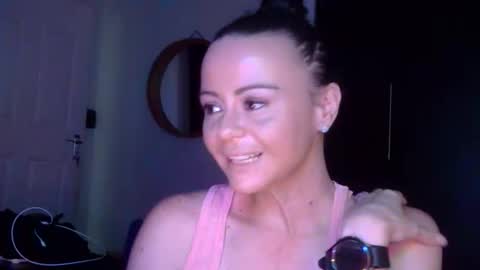 mrs_bunny_swing online show from May 8, 11:56 am