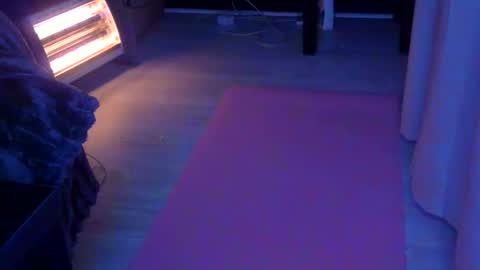mrs_bunny_swing online show from May 12, 5:46 pm