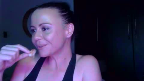 mrs_bunny_swing online show from May 13, 3:34 pm