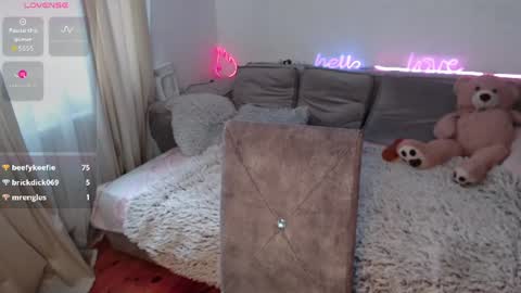 mrs kitty69 online show from August 8, 11:21 am