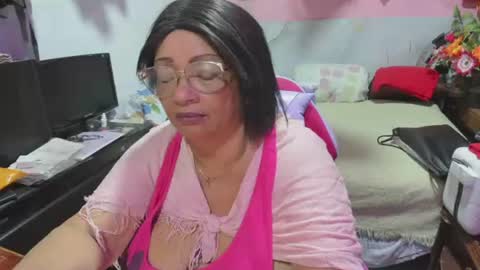 mrs_mommy online show from August 15, 1:09 am