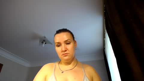 mrs_smith__ online show from June 28, 2:20 pm