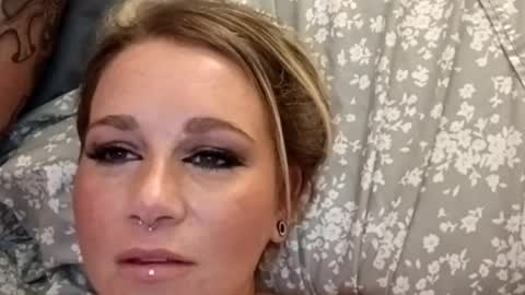 mrssistrunk1985 online show from August 14, 4:27 am