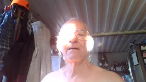 Chuck online show from July 5, 1:25 pm