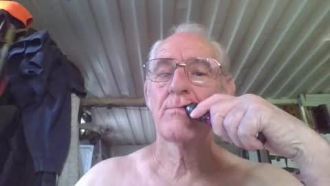 Chuck online show from July 22, 2:41 pm