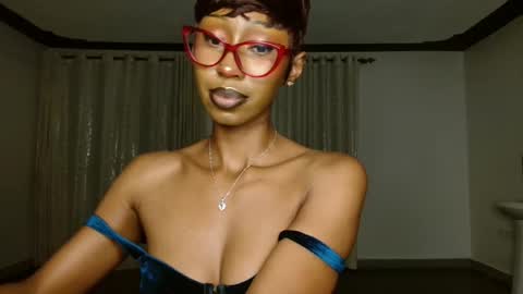 ms_crystal online show from April 26, 2:18 am