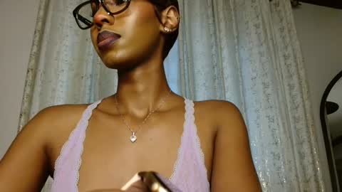 ms_crystal online show from May 26, 4:35 am