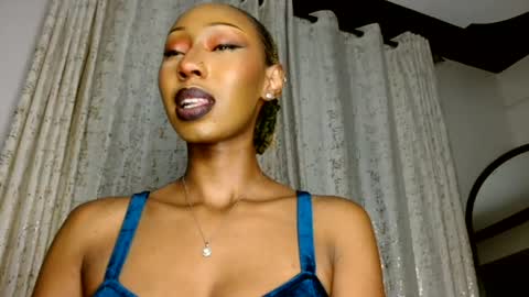 ms_crystal online show from July 15, 5:14 pm
