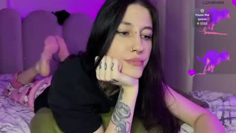 Dita online show from July 22, 5:15 pm