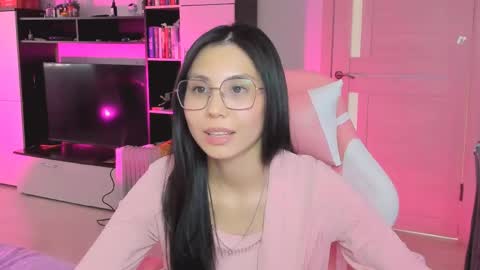 ms_emily_ online show from April 11, 11:21 am