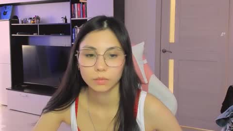 ms_emily_ online show from April 15, 12:56 pm