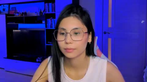 ms_emily_ online show from May 13, 12:16 pm