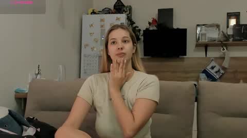 ms_foryou online show from August 2, 4:03 pm