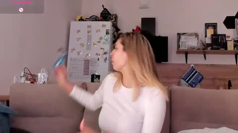 ms_foryou online show from August 6, 3:55 pm