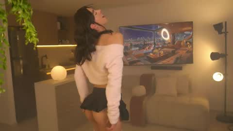 Samantha. My friends call me Sam or Sammy online show from March 7, 8:22 am