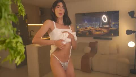 Samantha. My friends call me Sam or Sammy online show from March 8, 4:53 am